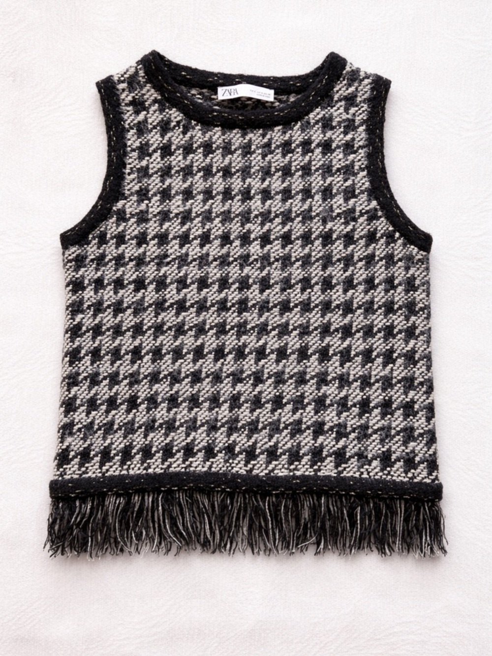 Zara Black White Textured Houndstooth Knit Sleeveless Top Fringe Hem Size S